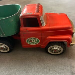 Hobley metal tractor vintage